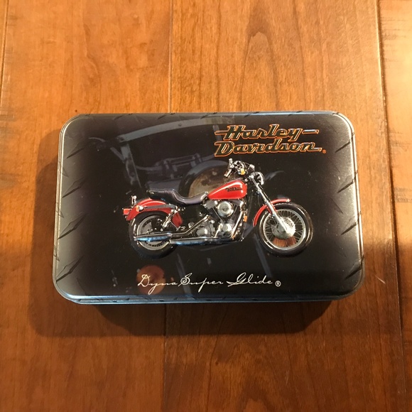 HARLEY-DAVIDSON 1999 DYNA SUPER GLIDE PLAYING CARDS IN TIN - Picture 1 of 5